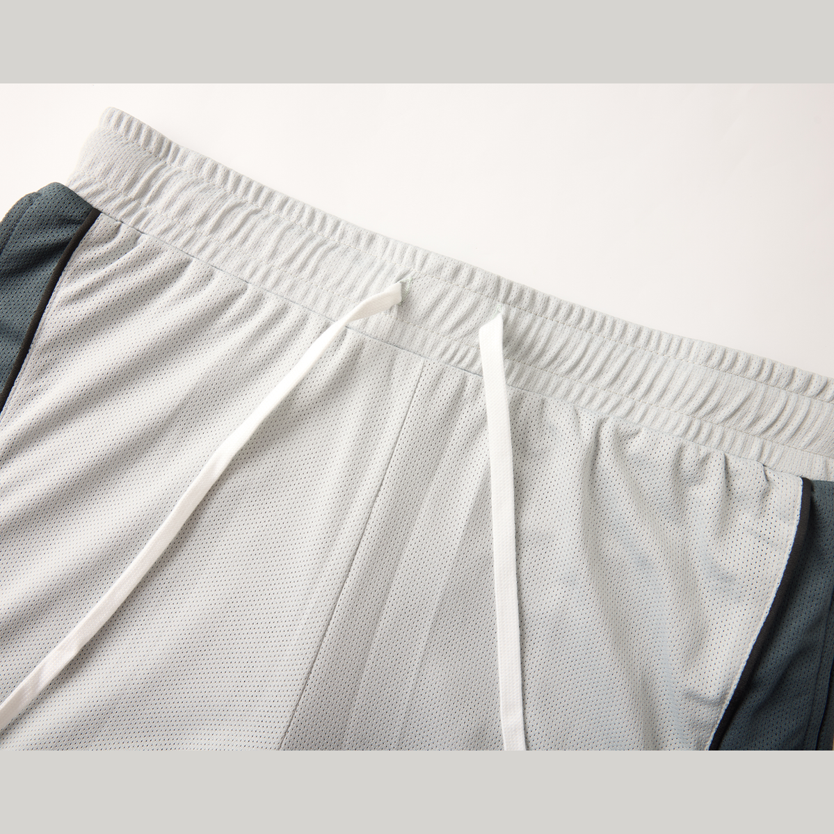 CACTUS VALLEY TWO TONE MESH PANTS by AZVA