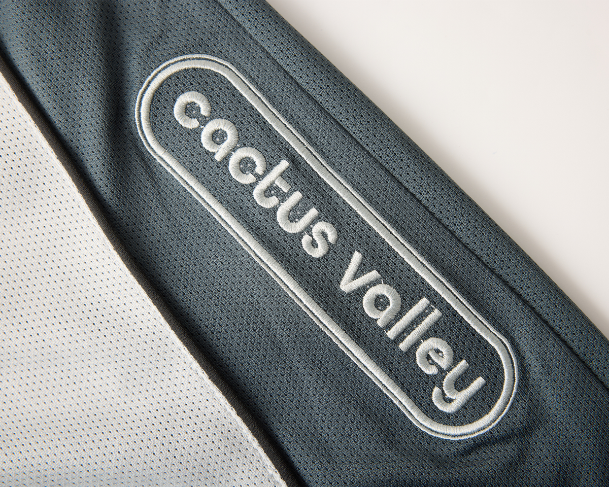 CACTUS VALLEY TWO TONE MESH PANTS by AZVA