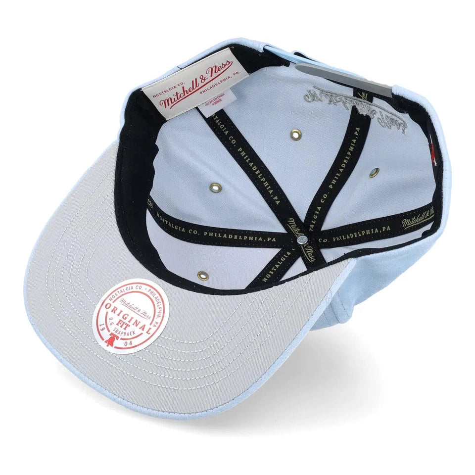 MITCHELL AND NESS BULLS HATS by Mitchell and Ness
