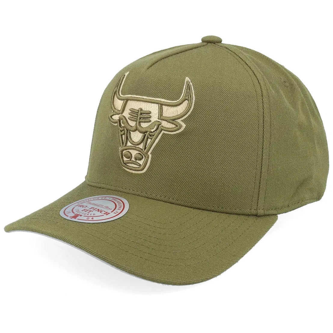 MITCHELL AND NESS BULLS HATS by Mitchell and Ness