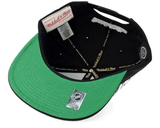 MITCHELL & NESS LOS ANGELES KINGS PLAYOFF WIN SNAPBACK HAT by Mitchell and Ness