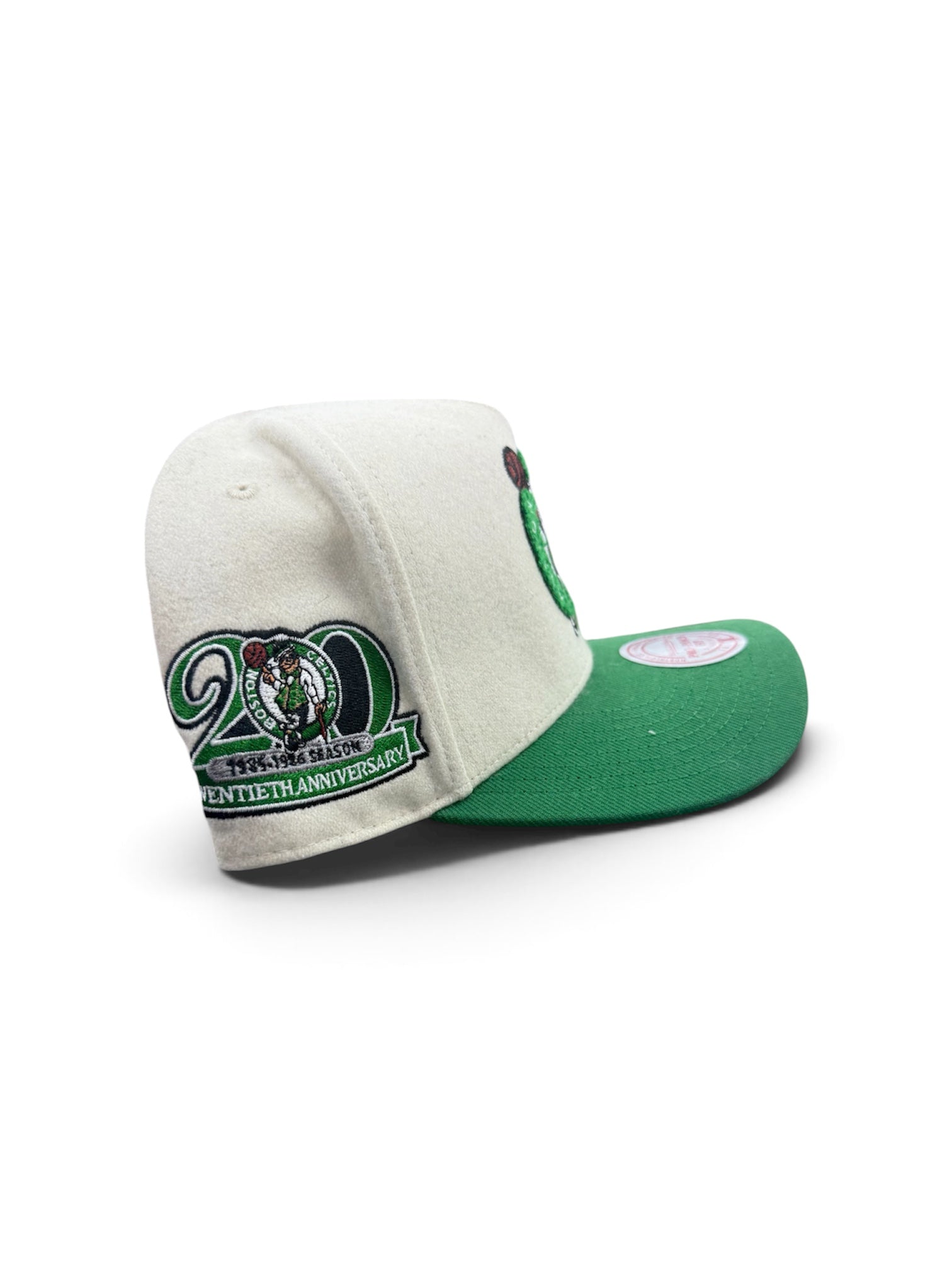 MITCHELL AND NESS NBA CREAM TEAM HATS by Mitchell and Ness