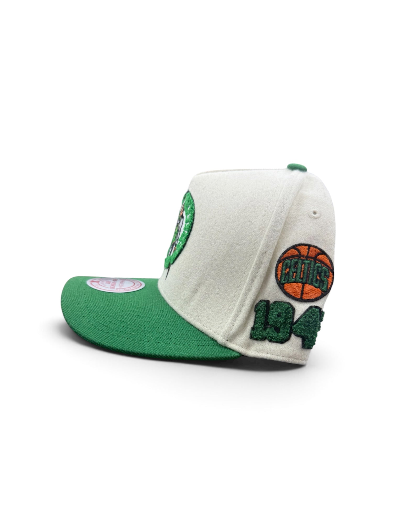MITCHELL AND NESS NBA CREAM TEAM HATS by Mitchell and Ness
