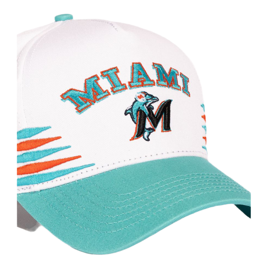 REFERENCE 678-VINTAGE MIAMI
