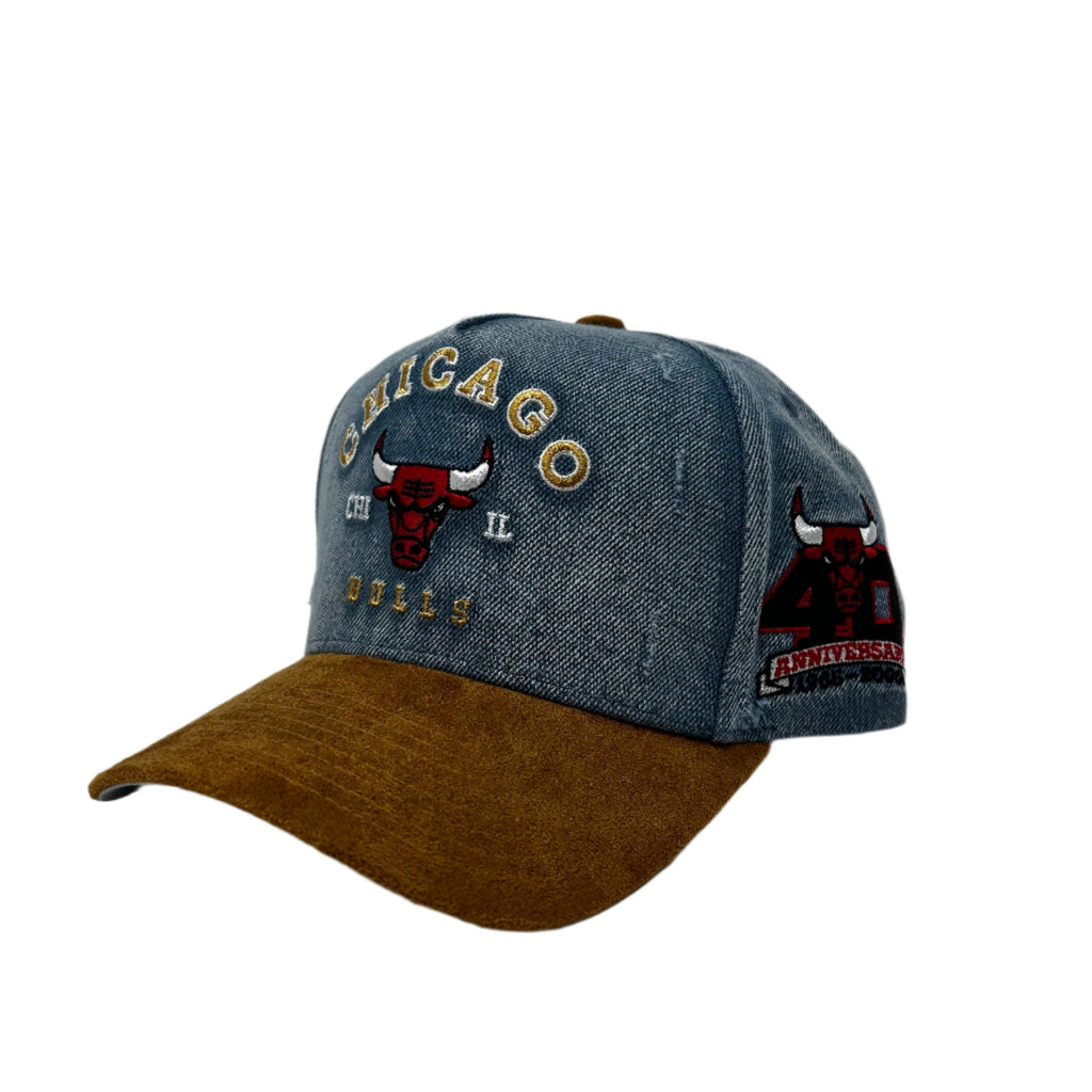 MITCHELL AND NESS BULLS DENIM HAT