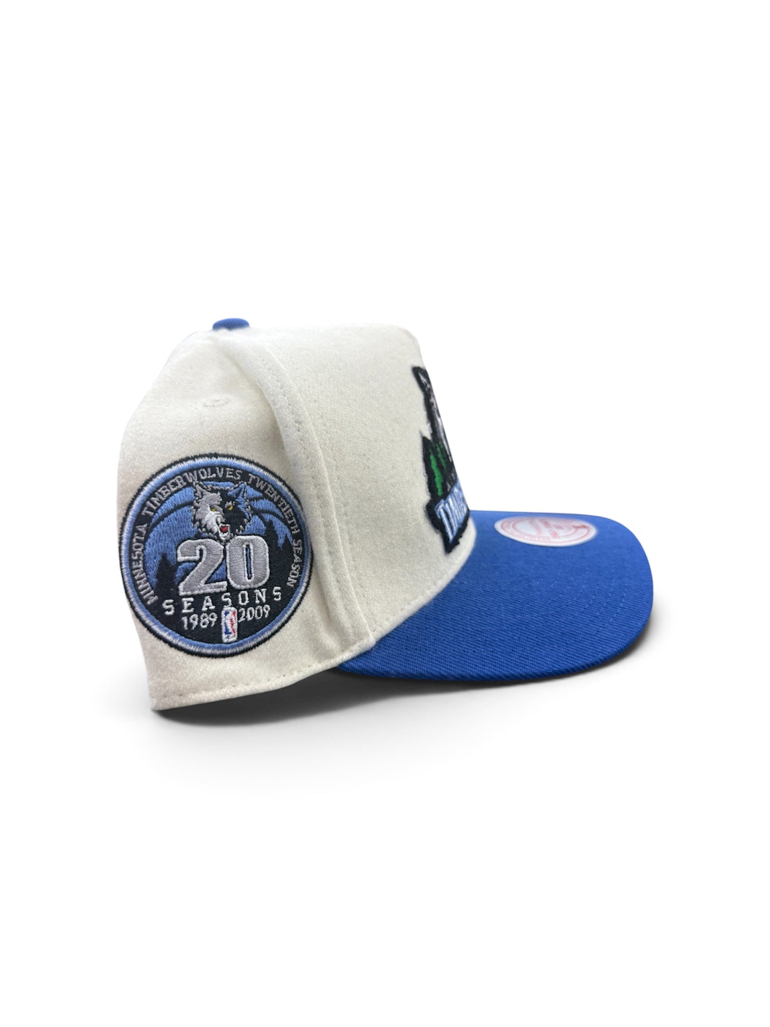 MITCHELL AND NESS NBA CREAM TEAM HATS by Mitchell and Ness