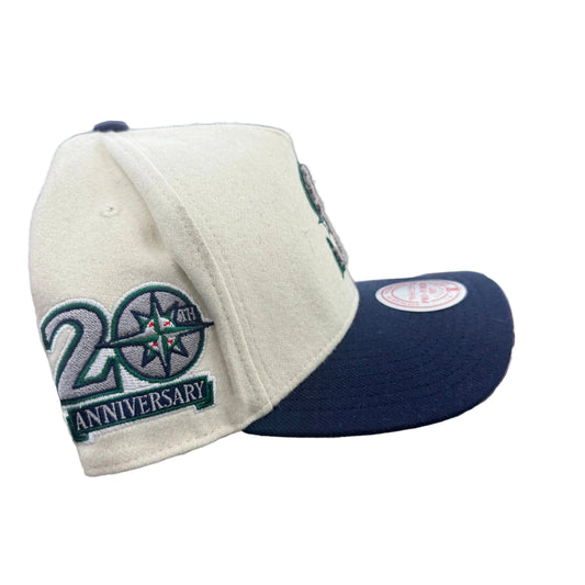 MITCHELL AND NESS MLB CREAM TEAM HATS by Mitchell and Ness