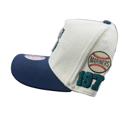 MITCHELL AND NESS MLB CREAM TEAM HATS by Mitchell and Ness
