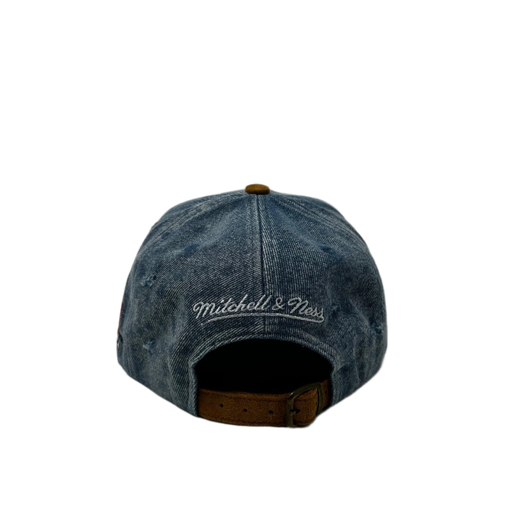 MITCHELL AND NESS BULLS DENIM HAT