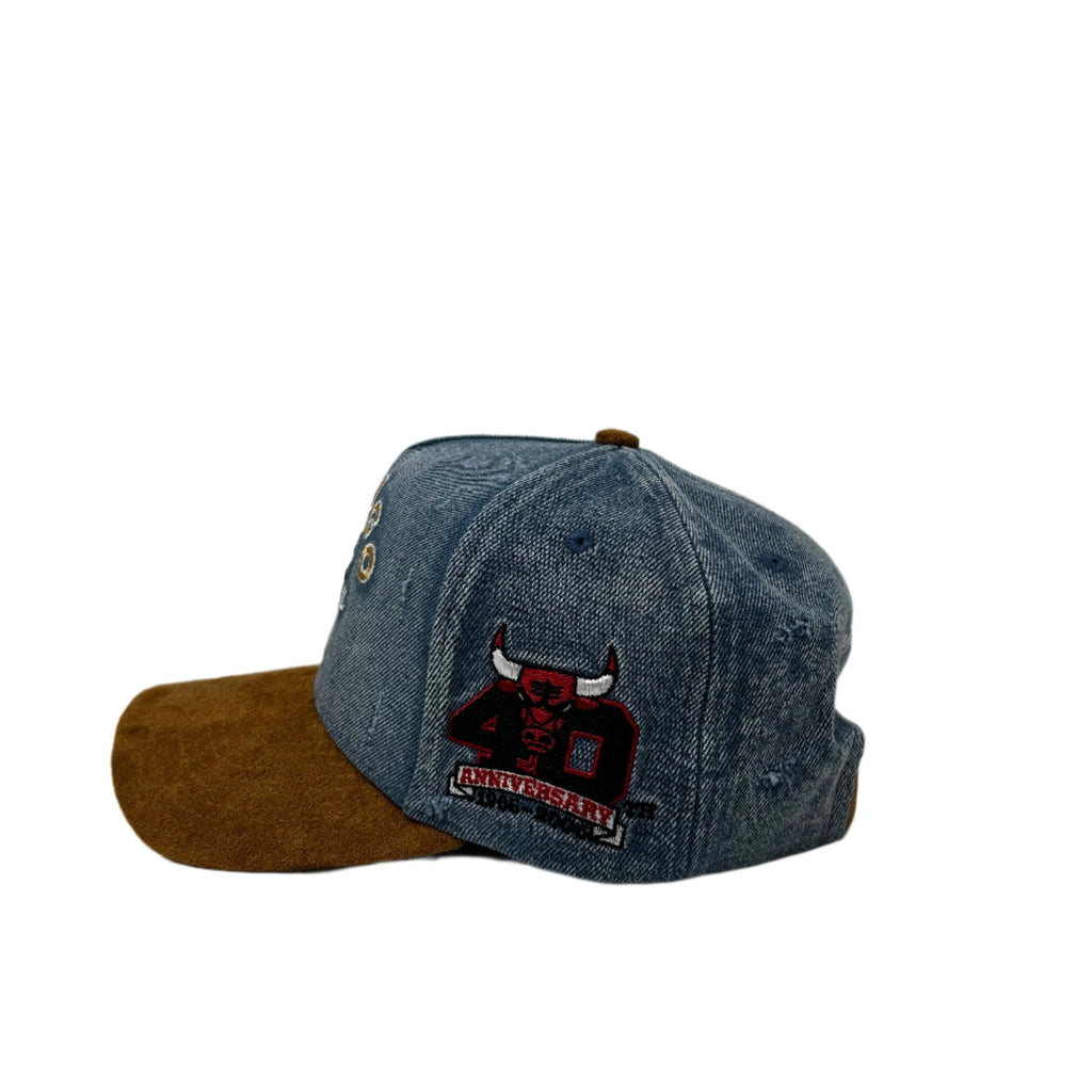 MITCHELL AND NESS BULLS DENIM HAT