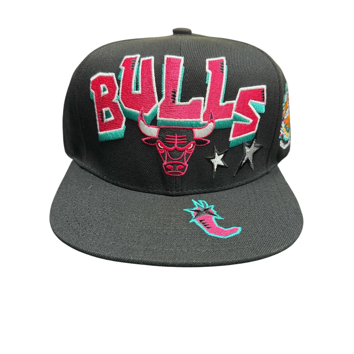 MITCHELL AND NESS BULLS HATS by Mitchell and Ness