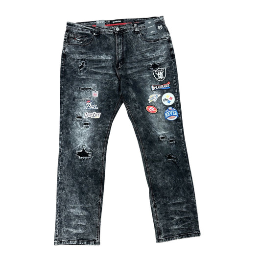 MAKBOI NEVER BACK DOWN JEANS by Makobi