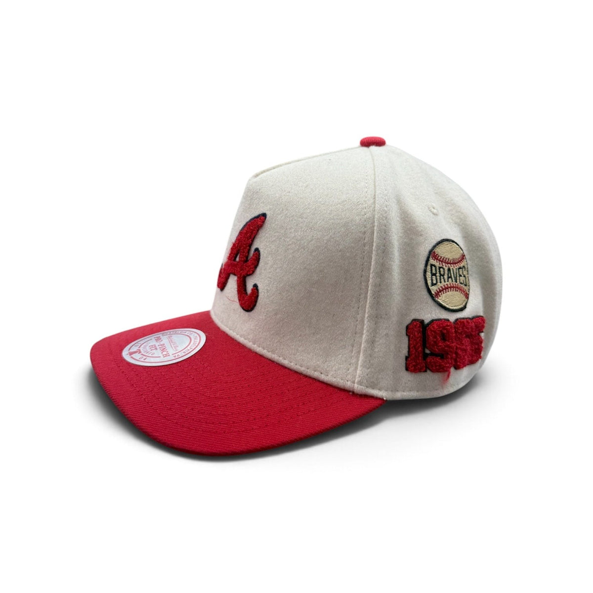 MITCHELL & NESS BRAVES CREAM TEAM PRO SNAPBACK by Mitchell and Ness