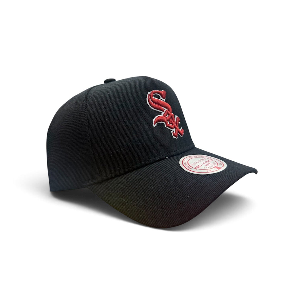 MITCHELL & NESS WHITE SOX BLACK & RED PRO PINCH HAT by Mitchell and Ness
