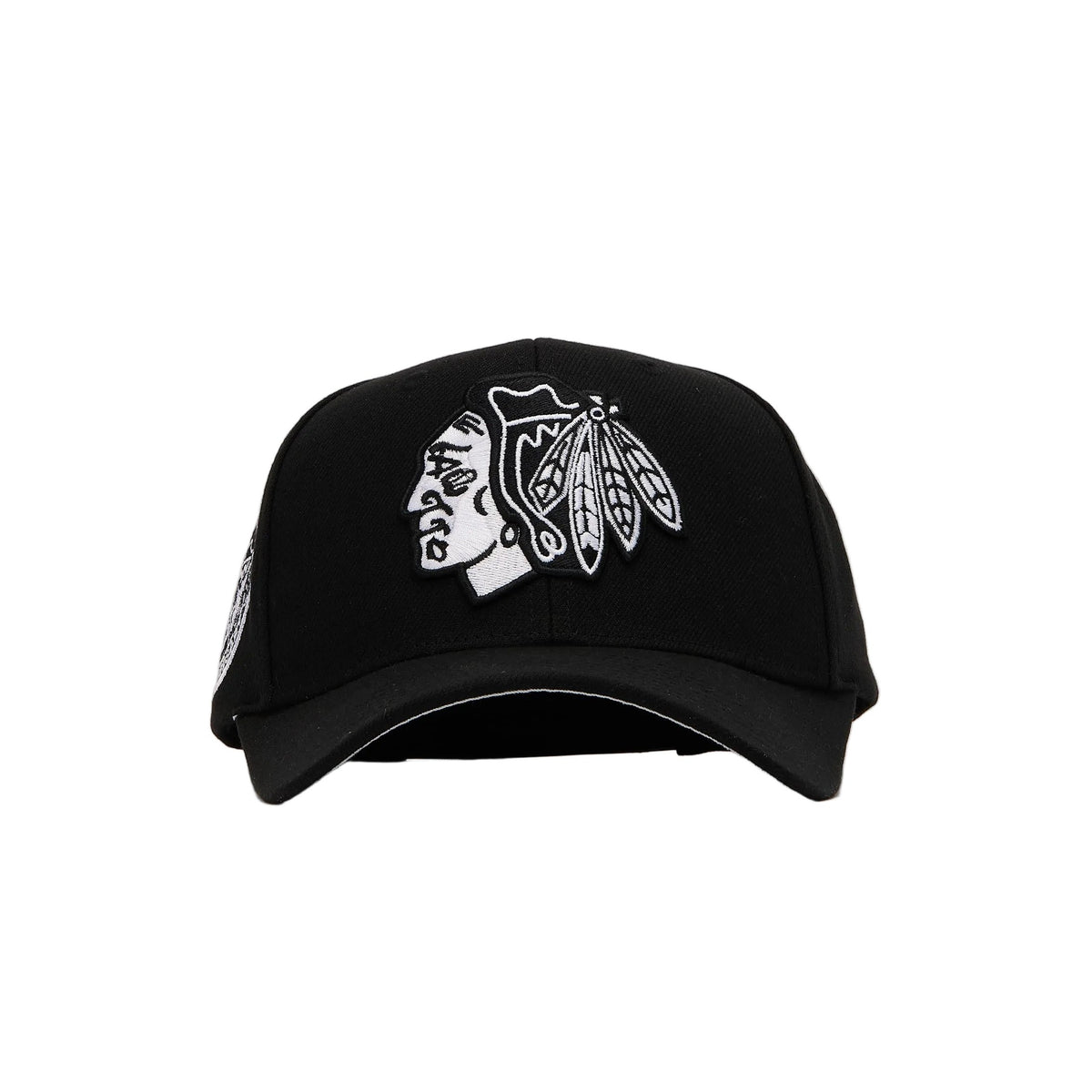 MITCHELL AND NESS CHICAGO BLACKHAWKS HATS by Mitchell and Ness