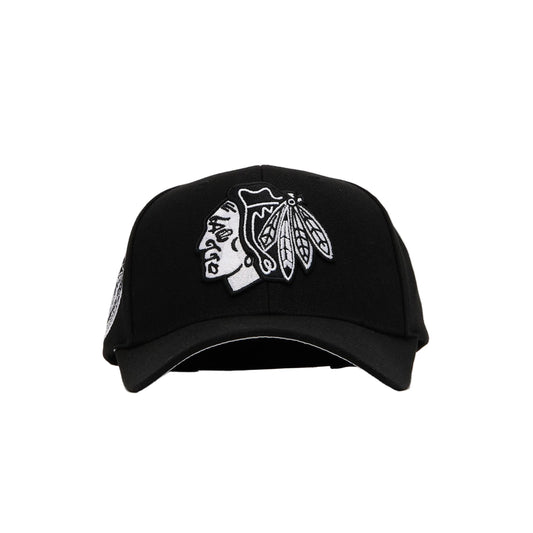 MITCHELL AND NESS CHICAGO BLACKHAWKS HATS by Mitchell and Ness