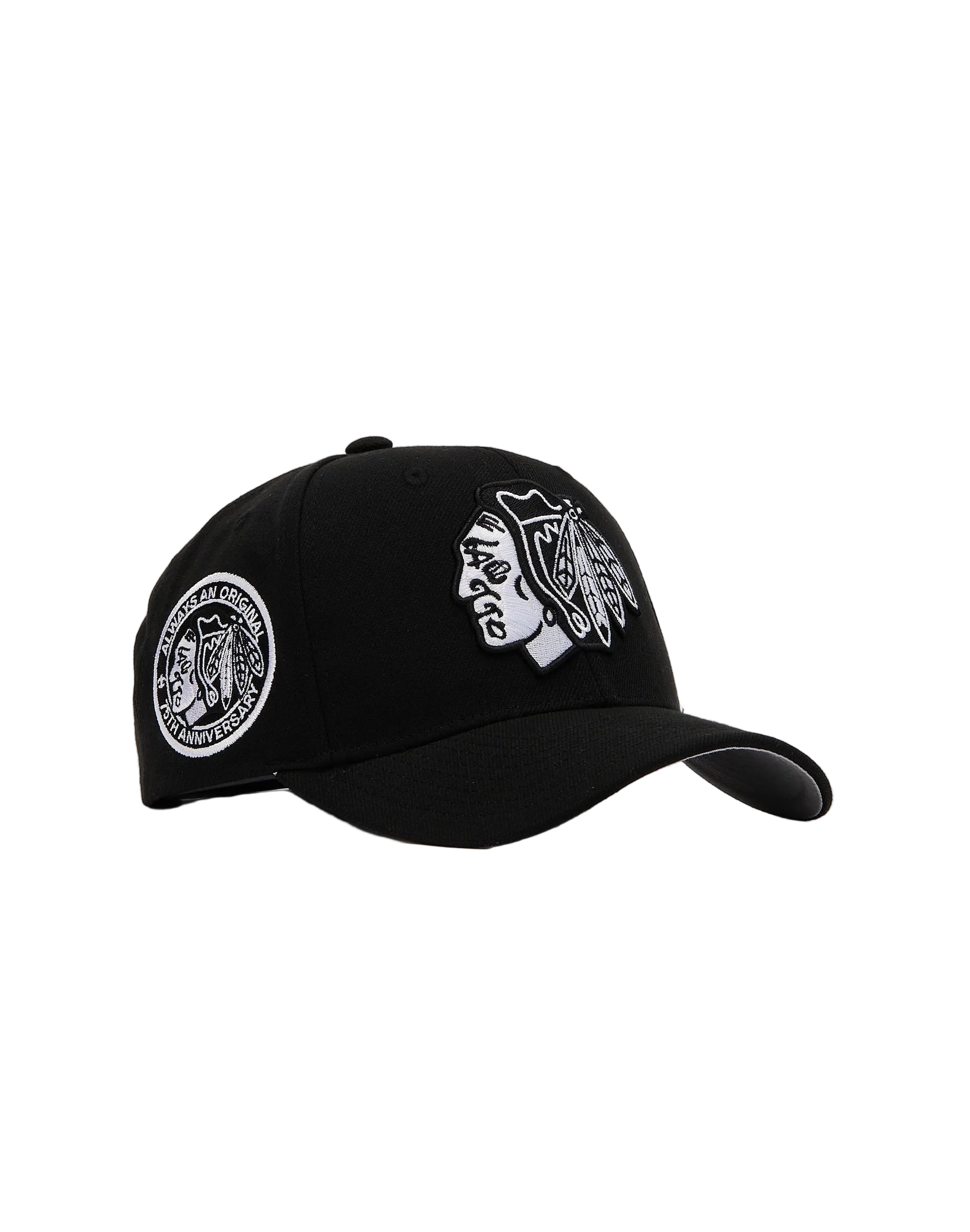 MITCHELL AND NESS CHICAGO BLACKHAWKS HATS by Mitchell and Ness
