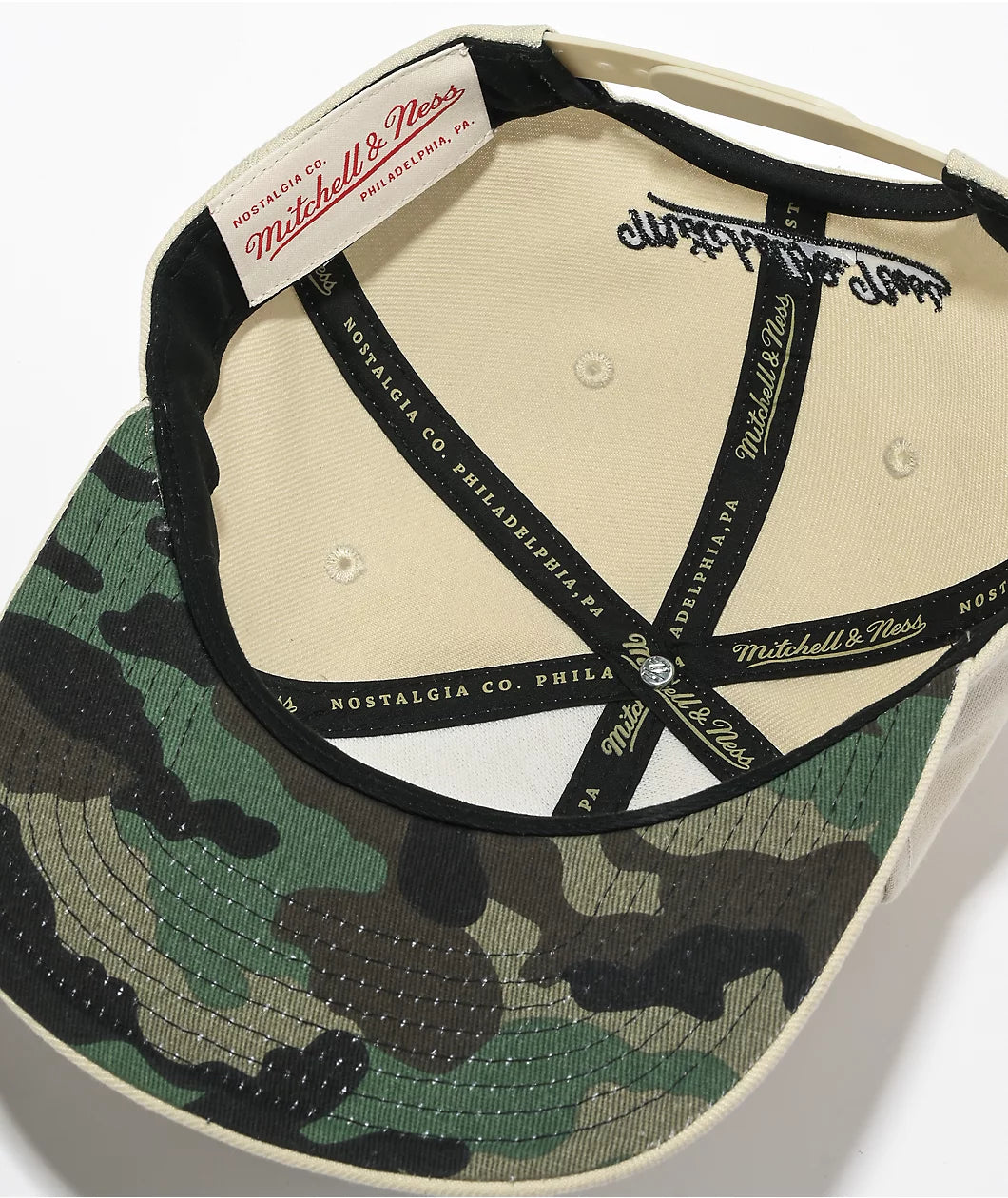 MITCHELL AND NESS NBA OFF WHITE HATS by Mitchell and Ness