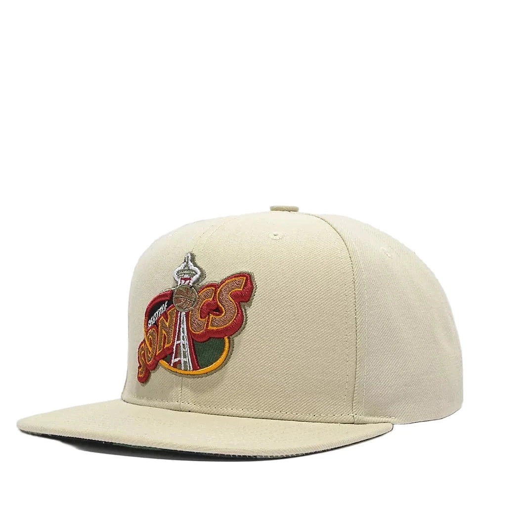 MITCHELL AND NESS NBA OFF WHITE HATS by Mitchell and Ness