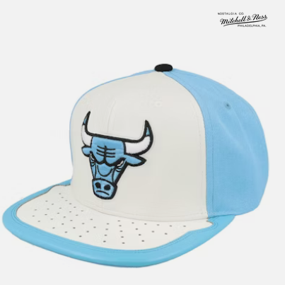 MITCHELL AND NESS BULLS-WHITE/SKY by Mitchell and Ness