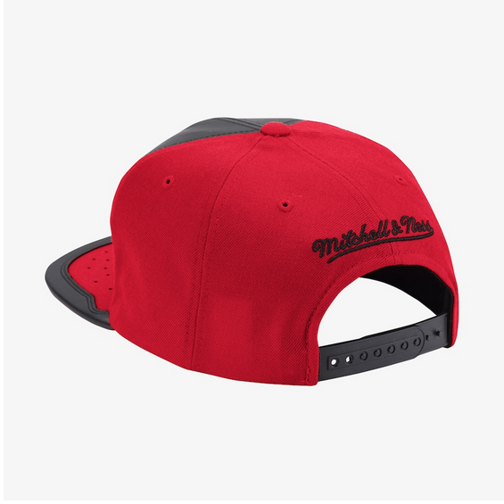 MITCHELL AND NESS BULLS-BLACK/RED