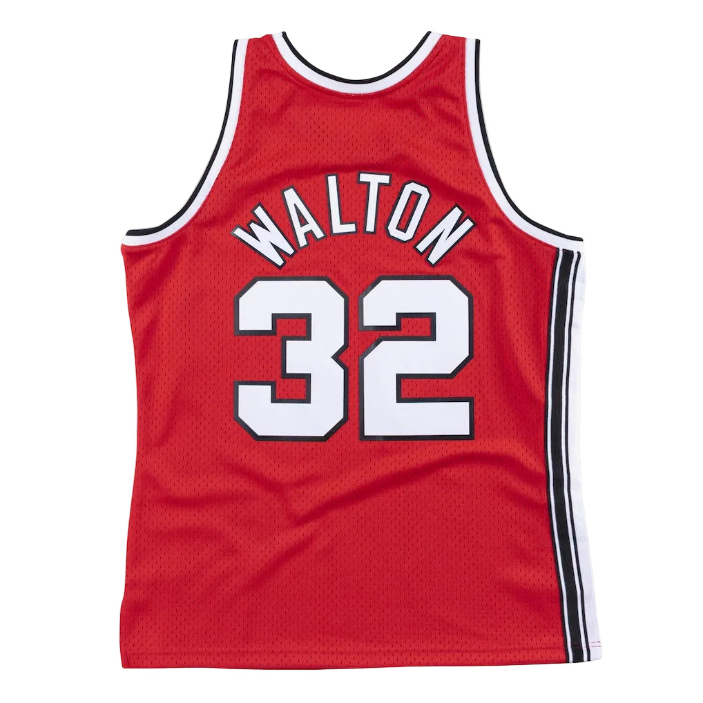 MITCHELL AND NESS NBA SWINGMAN PORTLAND TRAILBLAZERS 1976 BILL WALTON JERSEY by Mitchell and Ness
