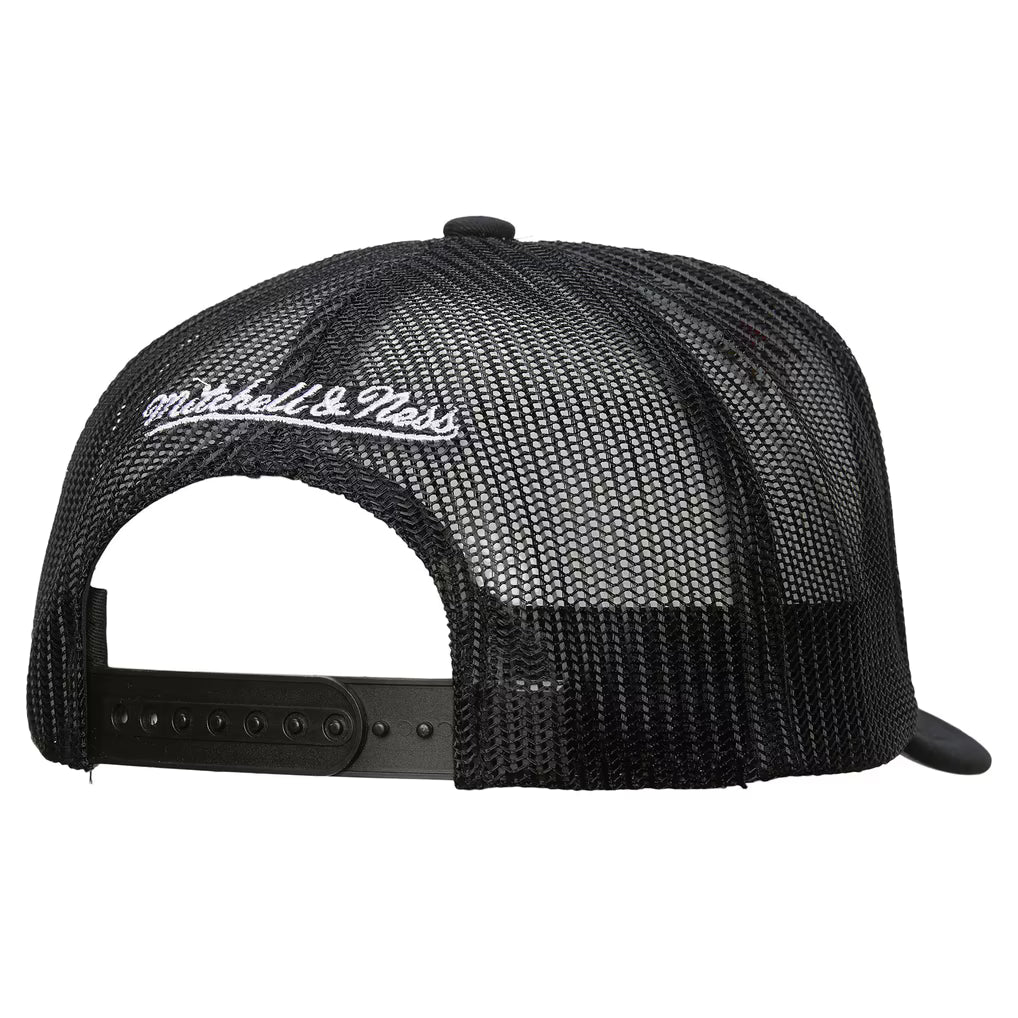 MITCHELL & NESS BOSTON BRUINS GRIDLOCK TRUCKER HAT by Mitchell and Ness
