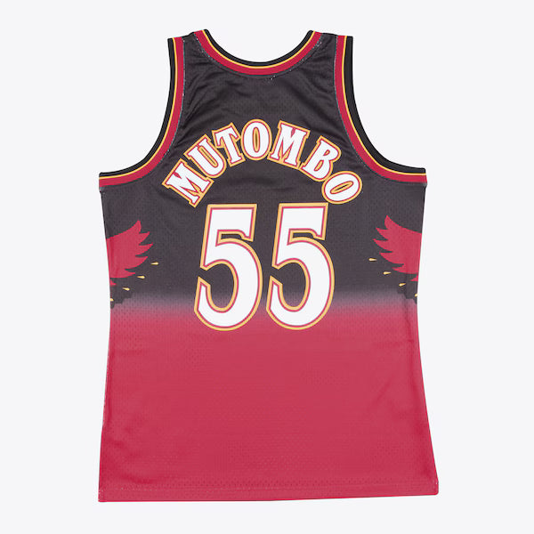 MITCHELL AND NESS NBA SWINGMAN ROAD JERSEY ATLANTA HAWKS 1996 DIKEMBE MUTOMBO