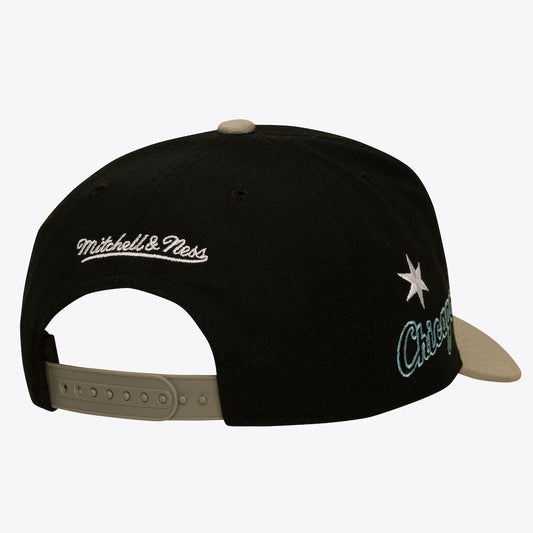 MITCHELL AND NESS WHITE SOX HATS by Mitchell and Ness