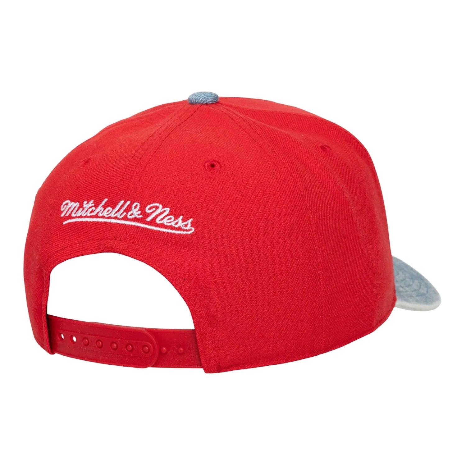 MITCHELL AND NESS BULLS HATS by Mitchell and Ness